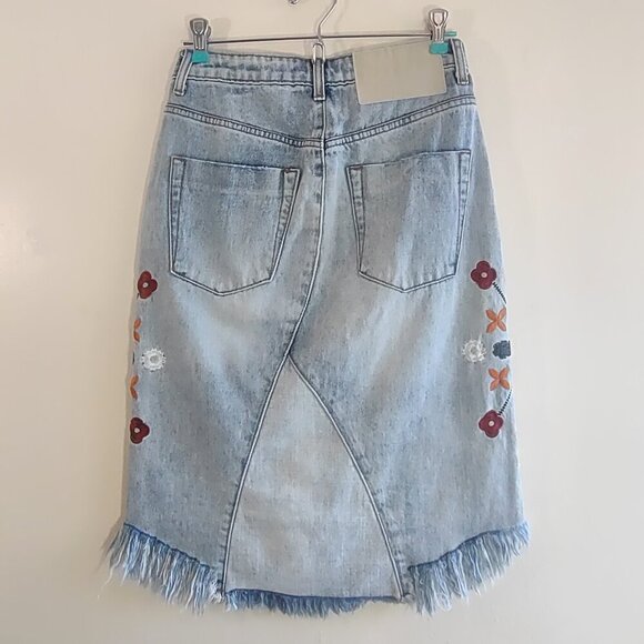 One Teaspoon Floral Embroidered Long Trucker Denim Skirt Retro Boho  US Size 26 - Picture 5 of 15